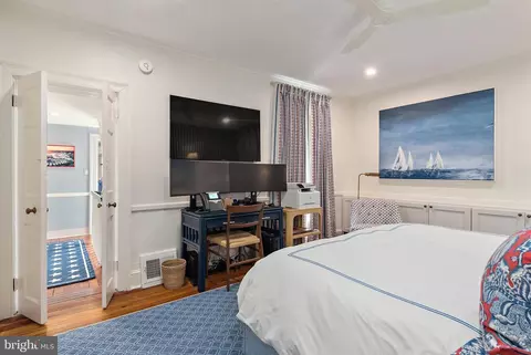 Bedroom - 60 Cornhill St, Annapolis, MD 21401 photo 2 of 8