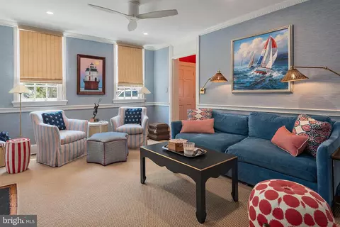 Living - 60 Cornhill St, Annapolis, MD 21401 photo 6 of 7