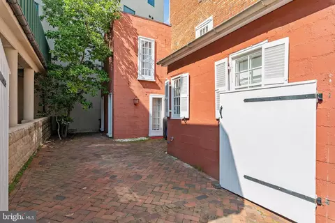 Exterior - 60 Cornhill St, Annapolis, MD 21401 photo 6 of 7