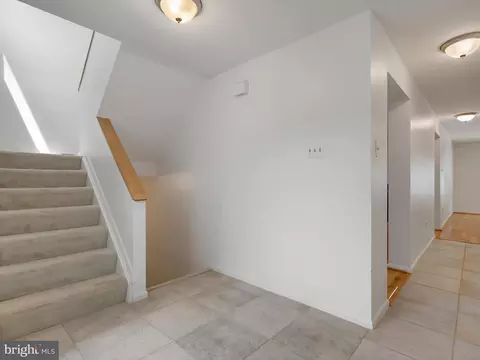 Entry Way - 430 Capstan Ct #42, Arnold, MD 21012 photo 2 of 3