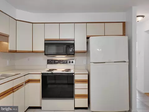 Kitchen - 430 Capstan Ct #42, Arnold, MD 21012 photo 3 of 4