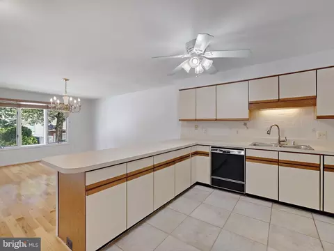 Kitchen - 430 Capstan Ct #42, Arnold, MD 21012 photo 1 of 4