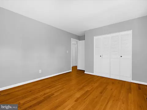 Bedroom - 220 Falcon Dr, Pasadena, MD 21122 photo 4 of 10