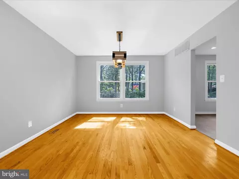 Living - 220 Falcon Dr, Pasadena, MD 21122 photo 3 of 11