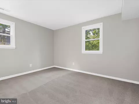 Bedroom - 220 Falcon Dr, Pasadena, MD 21122 photo 9 of 10