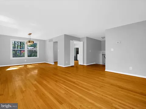 Living - 220 Falcon Dr, Pasadena, MD 21122 photo 1 of 11