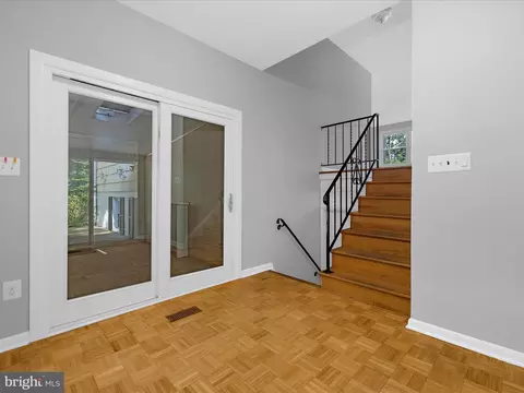 Entry Way - 220 Falcon Dr, Pasadena, MD 21122 photo 2 of 2
