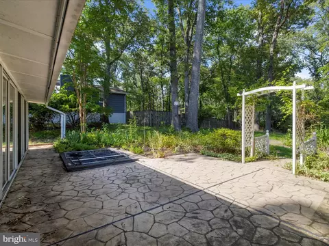 Exterior - 220 Falcon Dr, Pasadena, MD 21122 photo 4 of 9