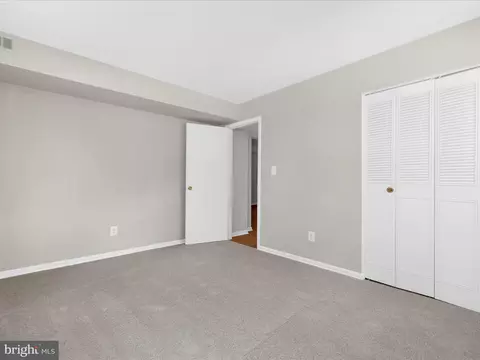 Bedroom - 220 Falcon Dr, Pasadena, MD 21122 photo 8 of 10