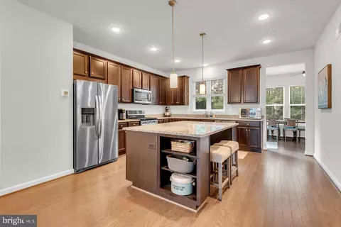 8321 Meadowood Dr, Hanover, MD 21076 photo 8