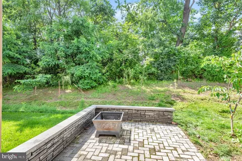 8321 Meadowood Dr, Hanover, MD 21076 photo 39