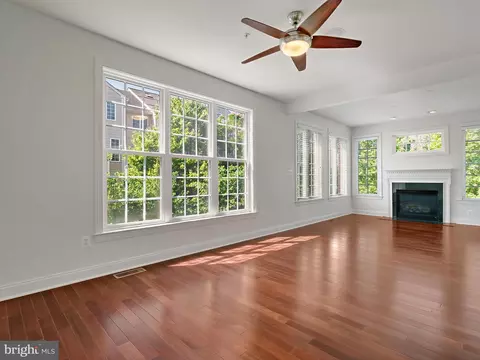 Living - 7730 Terraview Ct, Hanover, MD 21076 photo 9 of 14