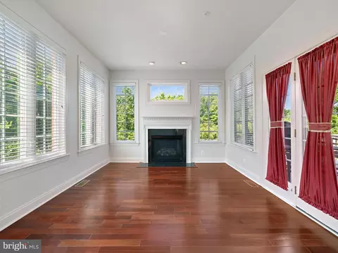 Living - 7730 Terraview Ct, Hanover, MD 21076 photo 8 of 14