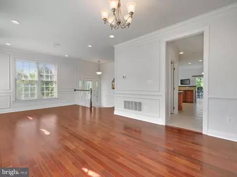 Living - 7730 Terraview Ct, Hanover, MD 21076 photo 6 of 14