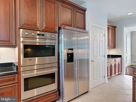 Kitchen - 7730 Terraview Ct, Hanover, MD 21076 photo 5 of 5
