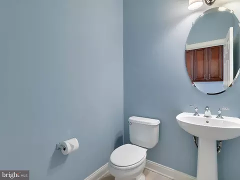 Bath - 7730 Terraview Ct, Hanover, MD 21076 photo 1 of 6