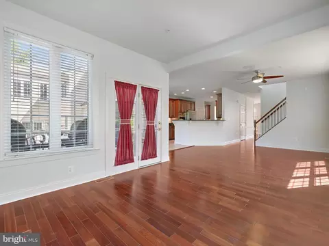 Living - 7730 Terraview Ct, Hanover, MD 21076 photo 10 of 14