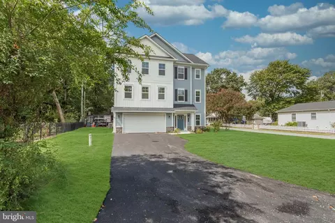 Exterior - 1195 Cedar Ave, Shady Side, MD 20764 photo 2 of 6