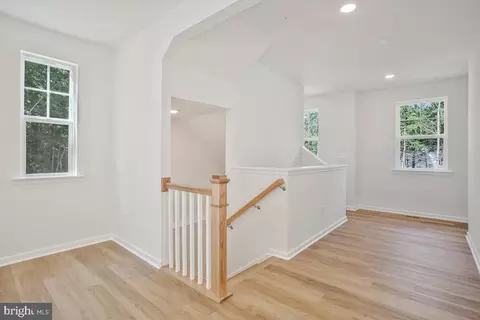 Entry Way - 1195 Cedar Ave, Shady Side, MD 20764 photo 3 of 13