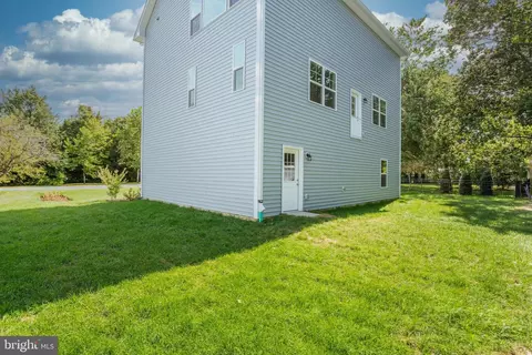Exterior - 1195 Cedar Ave, Shady Side, MD 20764 photo 6 of 6