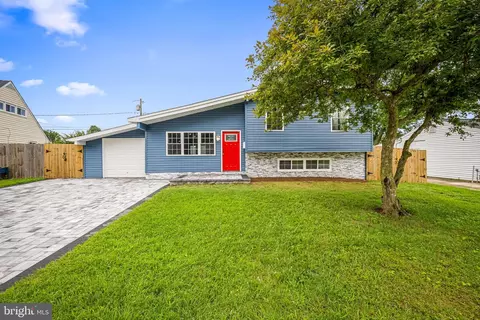 105 Thomas Rd, Glen Burnie, MD 21060