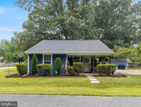 1197 Poplar Ave, Shady Side, MD 20764