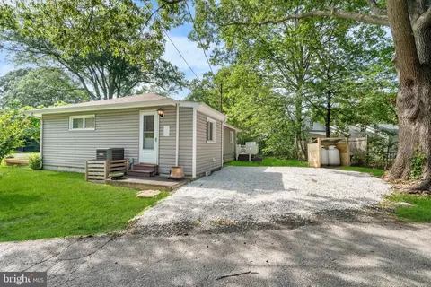 Exterior - 4977 Lerch Dr, Shady Side, MD 20764 photo 11 of 16