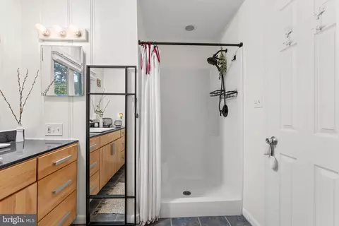Bath - 4977 Lerch Dr, Shady Side, MD 20764 photo 3 of 3
