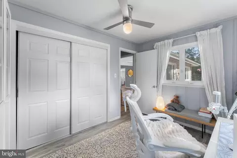 Bedroom - 4977 Lerch Dr, Shady Side, MD 20764 photo 4 of 6