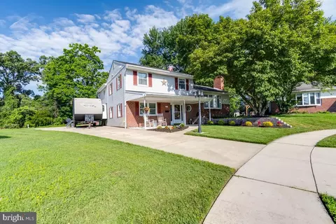 504 Elizabeth Rd, Glen Burnie, MD 21061