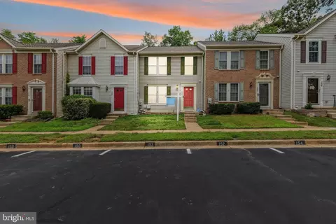 152 Foxview Dr, Glen Burnie, MD 21061