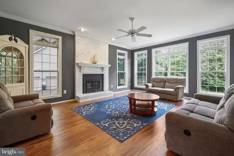 Living - 2802 Apple Cinnamon Pl, Edgewater, MD 21037 photo 1 of 4