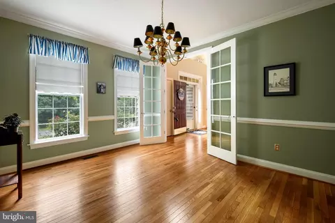 Entry Way - 2802 Apple Cinnamon Pl, Edgewater, MD 21037 photo 3 of 7