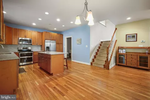 Kitchen - 2802 Apple Cinnamon Pl, Edgewater, MD 21037 photo 1 of 3