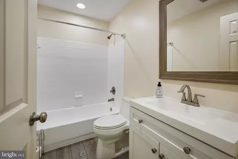 Bath - 2802 Apple Cinnamon Pl, Edgewater, MD 21037 photo 1 of 3