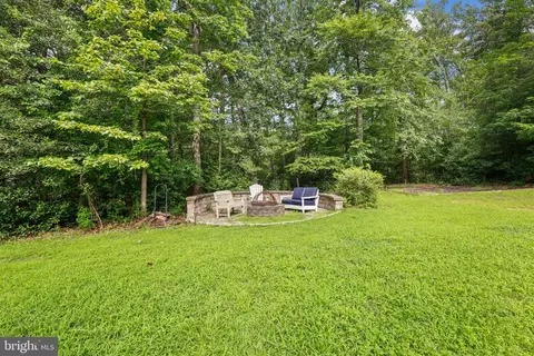 Exterior - 2802 Apple Cinnamon Pl, Edgewater, MD 21037 photo 8 of 11