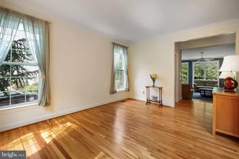 Living - 2802 Apple Cinnamon Pl, Edgewater, MD 21037 photo 4 of 4