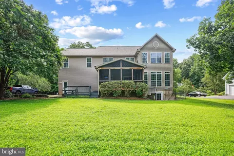 Exterior - 2802 Apple Cinnamon Pl, Edgewater, MD 21037 photo 10 of 11