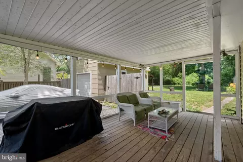 Exterior - 14 Fallon Dr, Pasadena, MD 21122 photo 3 of 7