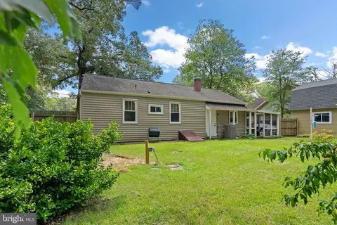 Exterior - 14 Fallon Dr, Pasadena, MD 21122 photo 5 of 7