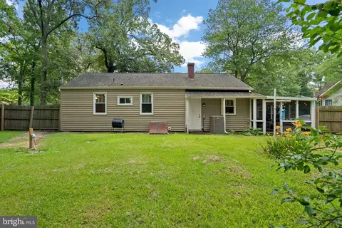 Exterior - 14 Fallon Dr, Pasadena, MD 21122 photo 4 of 7