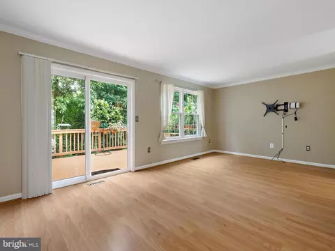 3328 Pescara Ct, Pasadena, MD 21122 photo 8
