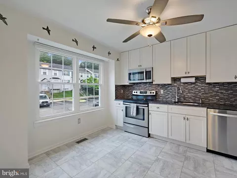 3328 Pescara Ct, Pasadena, MD 21122 photo 9