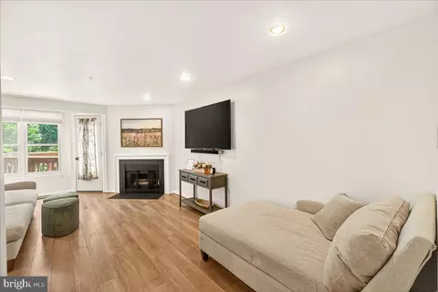 Living - 3430 Littleleaf Pl, Laurel, MD 20724 photo 3 of 4