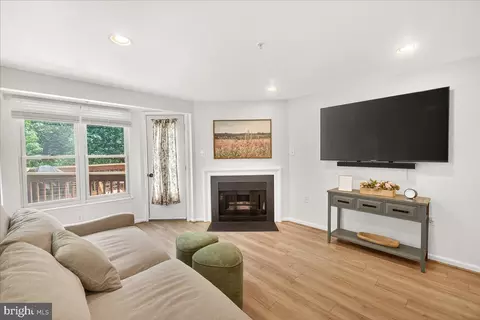 Living - 3430 Littleleaf Pl, Laurel, MD 20724 photo 2 of 4