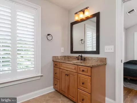 Bath - 3309 Kenney Ln, Edgewater, MD 21037 photo 6 of 6