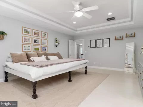 Bedroom - 3309 Kenney Ln, Edgewater, MD 21037 photo 8 of 10