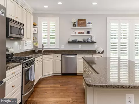 Kitchen - 3309 Kenney Ln, Edgewater, MD 21037 photo 1 of 5