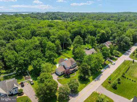 View/Area - 3309 Kenney Ln, Edgewater, MD 21037 photo 3 of 12