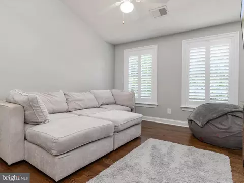 Bedroom - 3309 Kenney Ln, Edgewater, MD 21037 photo 1 of 10